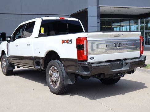 Used 2025 Ford F250 King Ranch w/ FX4 Off-Road Package AWD/4WD image 3