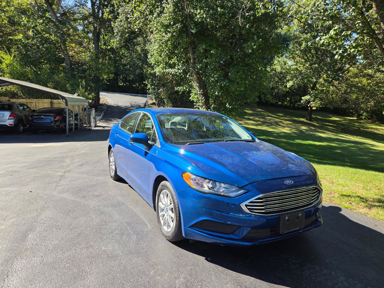 Used 2018 Ford Fusion S FWD image 2