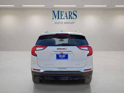 Used 2024 GMC Terrain SLT