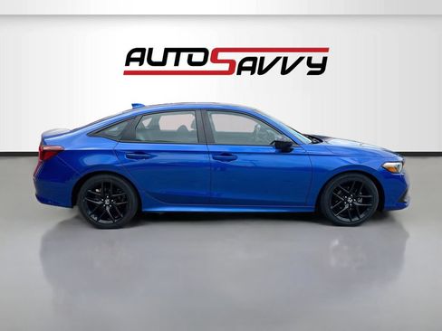 Used 2023 Honda Civic Sport image 8