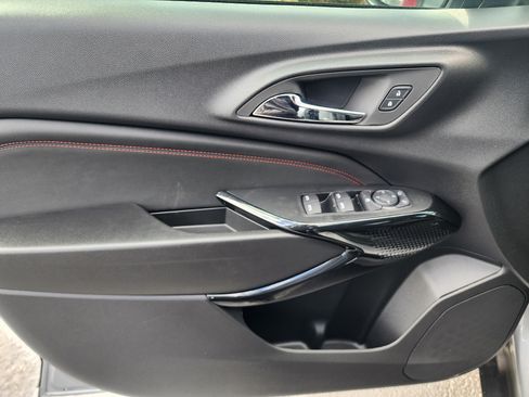 New 2026 Chevrolet Trax RS w/ Sunroof Package FWD image 23