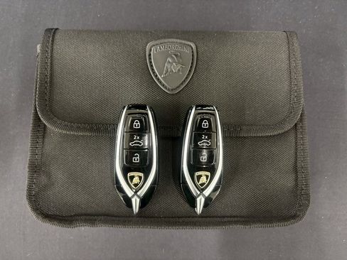 Used 2023 Lamborghini Urus Performante image 37