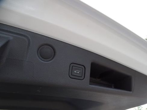 Used 2024 Chevrolet Equinox RS image 20