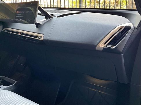 Used 2024 BMW iX xDrive50 w/ Premium Package image 19