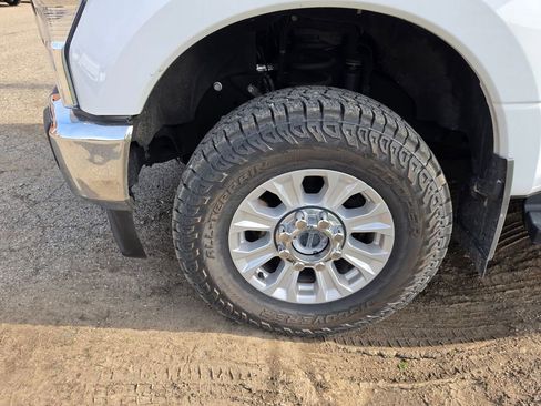 Used 2022 Ford F250 XLT w/ XLT Value Package image 3