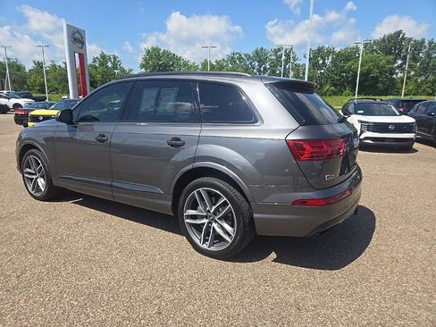 Used 2018 Audi Q7 3.0T Prestige AWD/4WD image 5