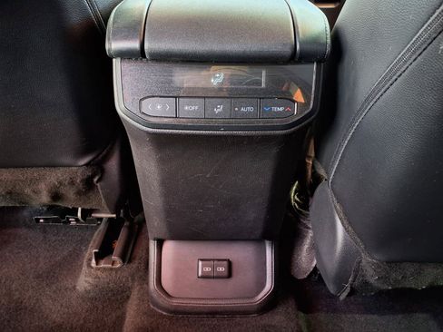 Certified 2024 Toyota Highlander XLE FWD image 14