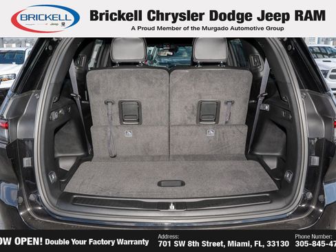 New 2025 Jeep Grand Cherokee L Limited image 9