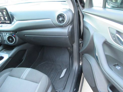 Used 2024 Chevrolet Blazer LT w/ Convenience Package FWD image 18
