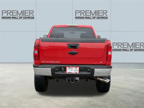 Used 2011 Chevrolet Silverado 2500 LT w/ Suspension Package, Off-Road AWD/4WD image 19
