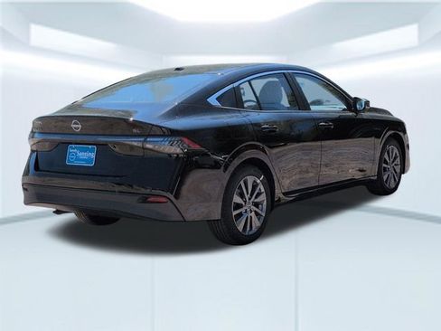 New 2026 Nissan Sentra SL w/ Floor Mat Package FWD image 5