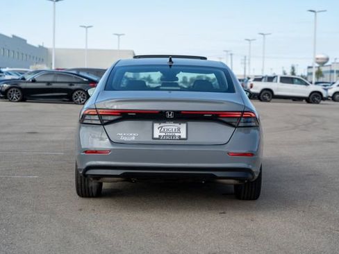 New 2025 Honda Accord SE image 6