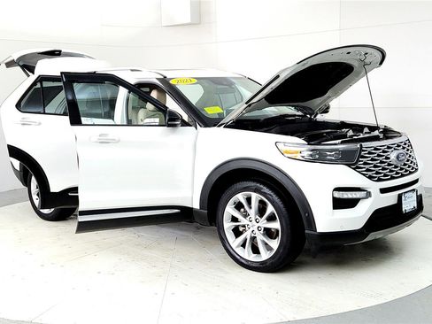 Used 2021 Ford Explorer Platinum w/ Equipment Group 601A image 12