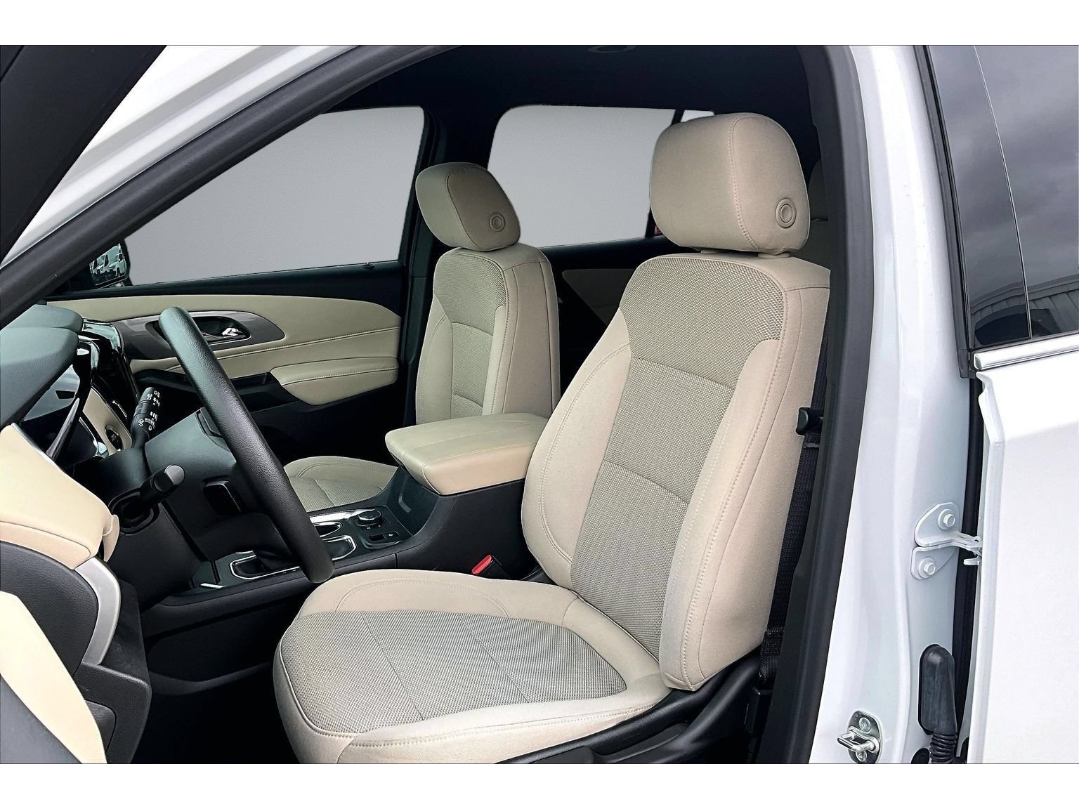 Used 2024 Chevrolet Traverse LS w/ Safety Package FWD image 32