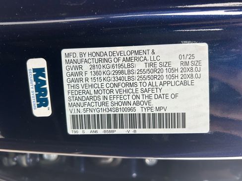 Used 2025 Honda Pilot Sport image 34