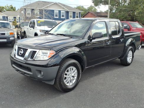Used 2015 Nissan Frontier SV w/ SV Value Truck Package RWD image 1