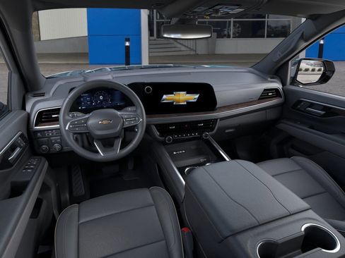 New 2026 Chevrolet Suburban Premier w/ Sun And Tow Package image 15