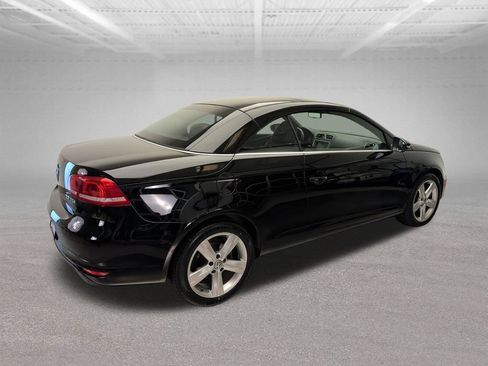 Used 2012 Volkswagen Eos Lux w/ Tech Pkg FWD image 5