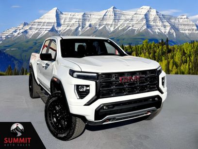 Used 2025 GMC Canyon AT4