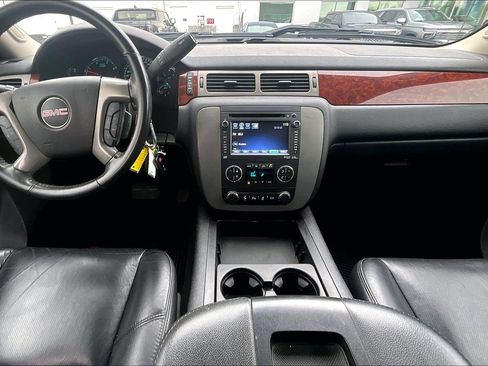 Used 2014 GMC Sierra 2500 SLT w/ SLT Convenience Package image 16