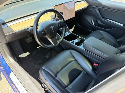 Used 2019 Tesla Model 3 Long Range RWD image 8