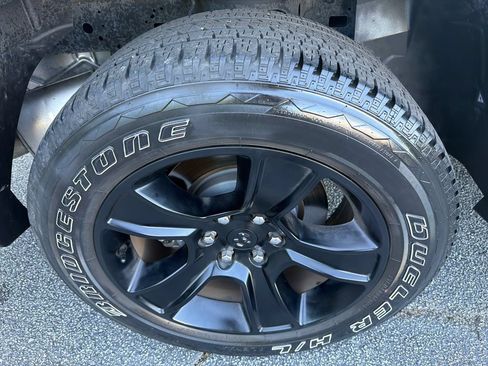 Used 2024 RAM 1500 Big Horn RWD image 17