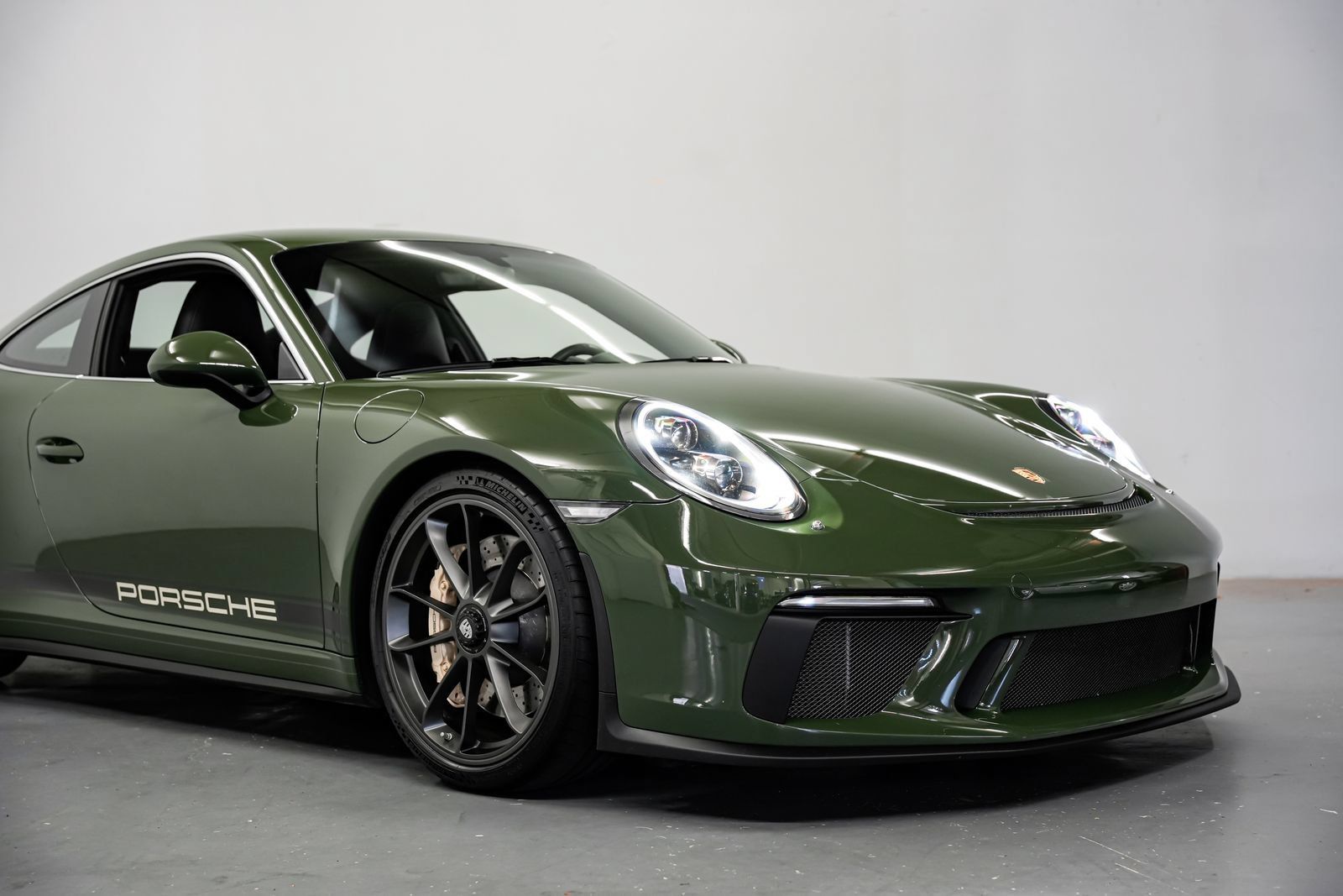 Used 2019 Porsche 911 GT3 RWD image 42
