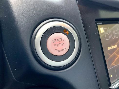 Used 2016 Nissan 370Z Sport image 30