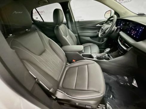 Used 2025 Buick Encore GX Avenir w/ Avenir Technology Package FWD image 28