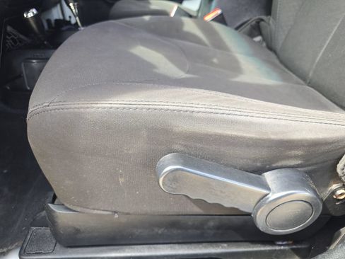 Used 2014 Jeep Wrangler Sport AWD/4WD image 29