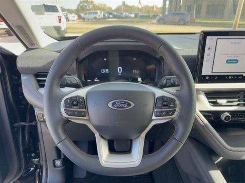 New 2026 Ford Explorer Active image 12