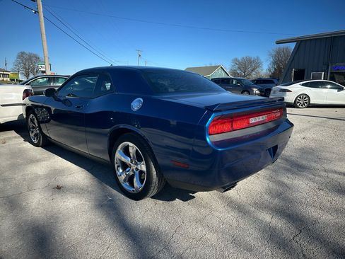 Used 2009 Dodge Challenger R/T image 7