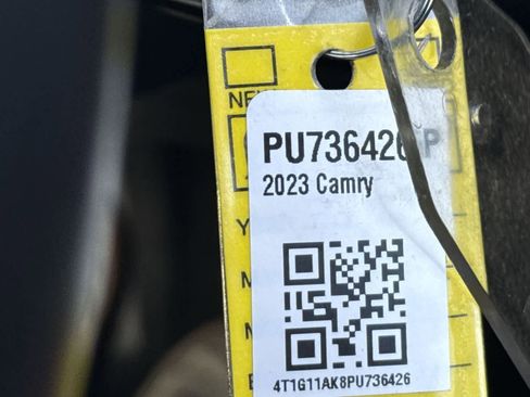 Used 2023 Toyota Camry SE image 36