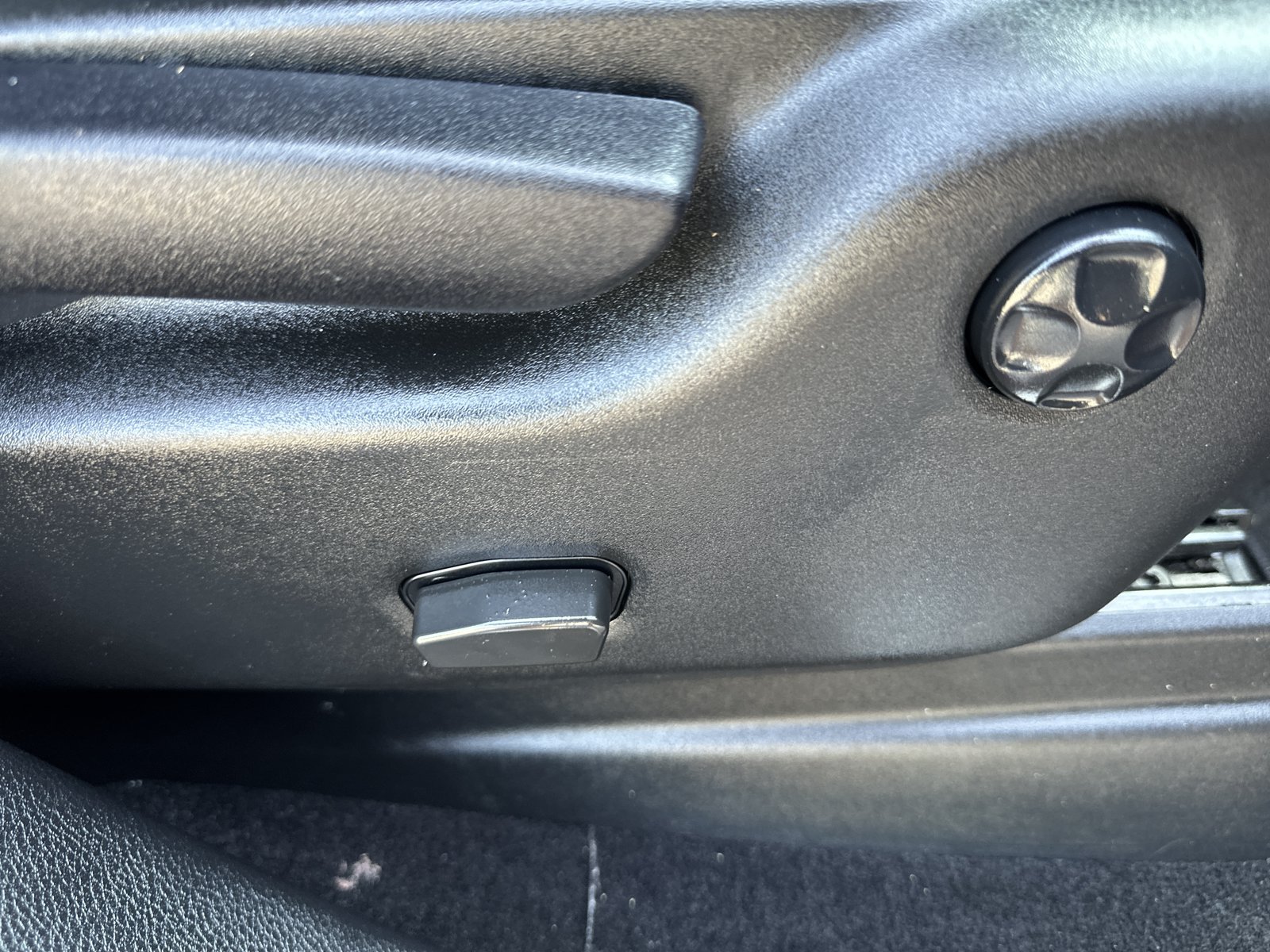 Used 2022 Dodge Durango GT RWD image 34