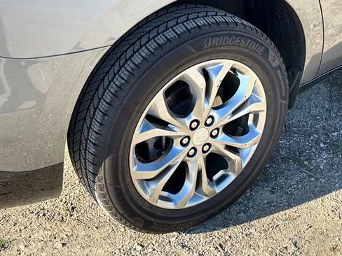 Used 2019 Buick Enclave Avenir w/ Avenir Technology Package image 4