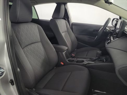 Used 2025 Toyota Corolla LE FWD image 13