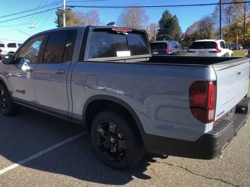 New 2026 Honda Ridgeline Black Edition image 7
