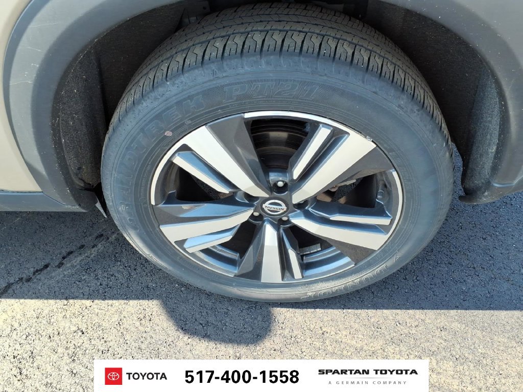 Used 2021 Nissan Rogue Platinum AWD/4WD image 11