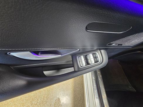Used 2015 Mercedes-Benz S 550 4MATIC Sedan image 23