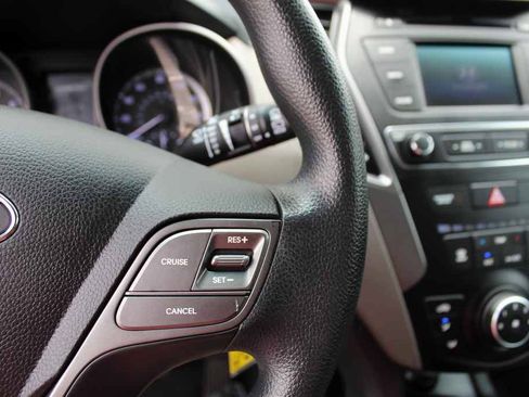 Used 2018 Hyundai Santa Fe Sport AWD/4WD image 18