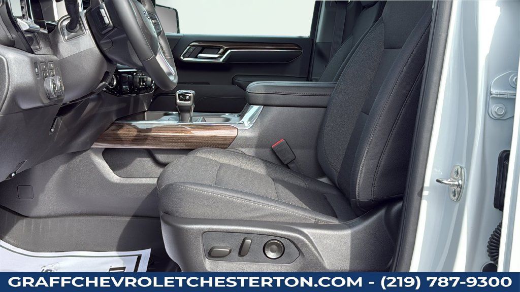 New 2026 Chevrolet Silverado 1500 RST w/ Protection Package AWD/4WD image 25