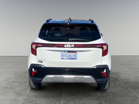 Used 2025 Kia Seltos S FWD image 4