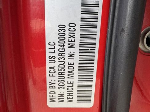 Used 2024 RAM 2500 Big Horn w/ Bed Utility Group image 31