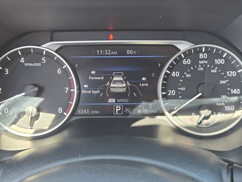 Used 2025 Nissan Sentra SR FWD image 16