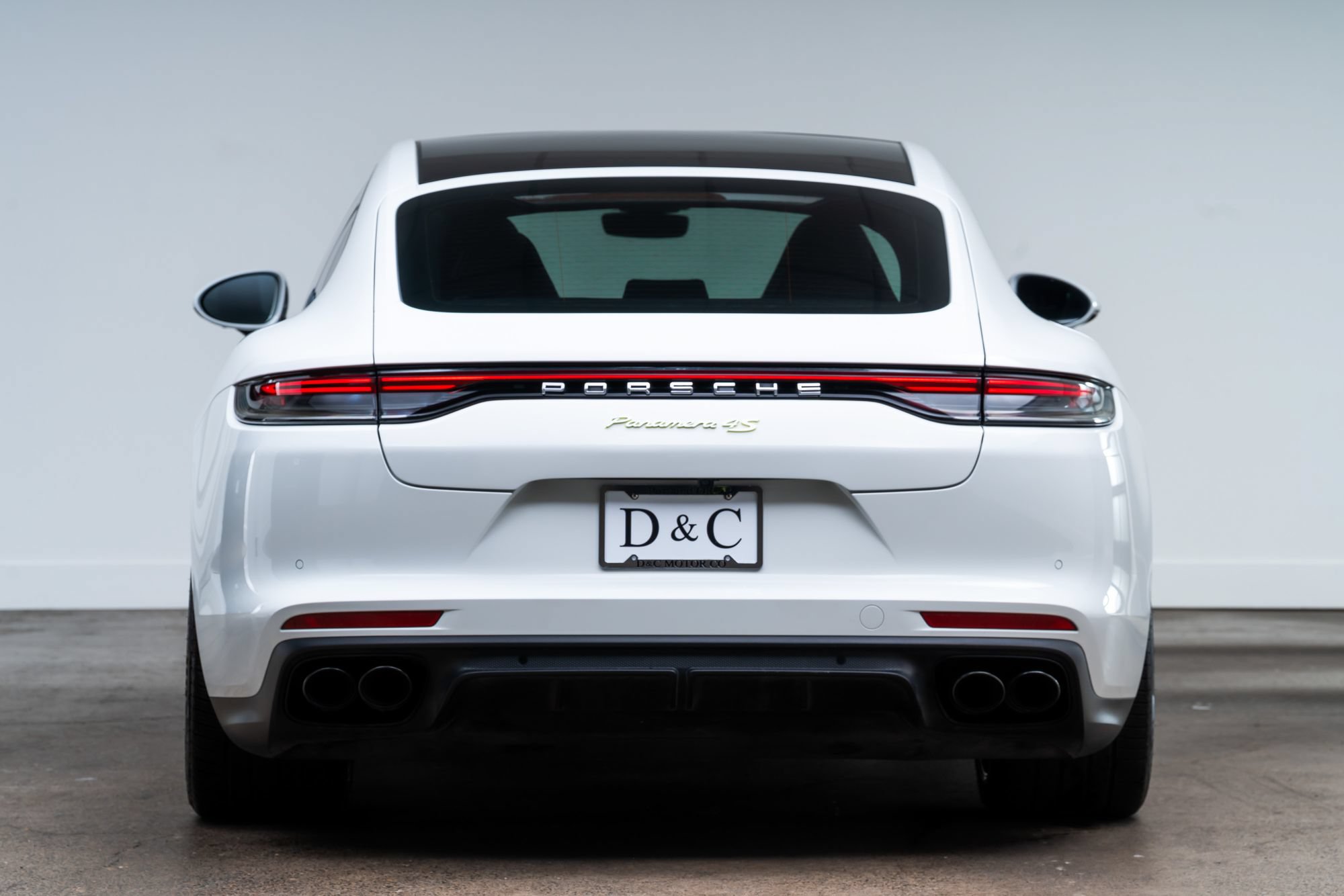 Used 2022 Porsche Panamera 4S AWD/4WD image 5