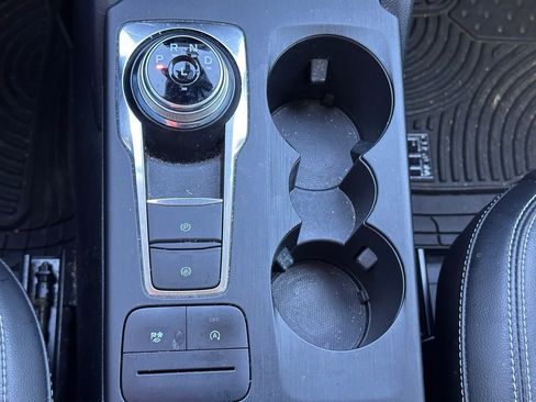 Used 2020 Ford Escape SEL image 32