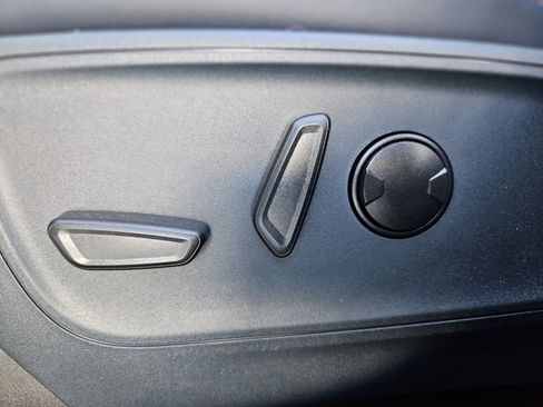 Used 2025 Ford Maverick Lariat w/ 4K Tow Package image 13