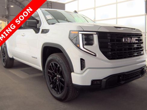 Used 2025 GMC Sierra 1500 Elevation AWD/4WD image 3