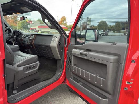 Used 2011 Ford F250 Lariat image 10