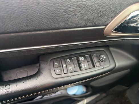 Used 2016 Jeep Grand Cherokee Limited AWD/4WD image 17